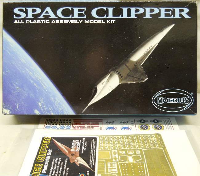 Moebius 1/144 Pan-Am Space Clipper Orion From 2001 Space Odyssey - With PGMS ParaGraphics Photoetch Set and TSDS Decals - (ex-Aurora), 2001-2 plastic model kit